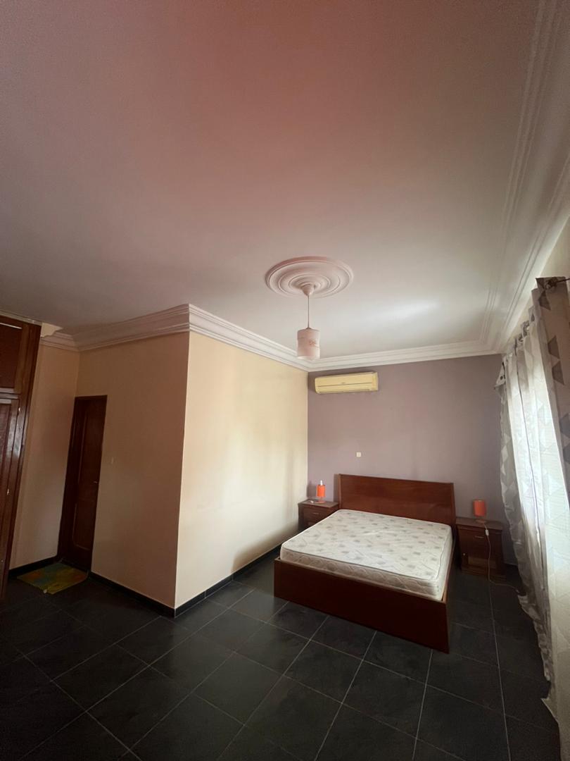 Chambre spacieuse climatisée